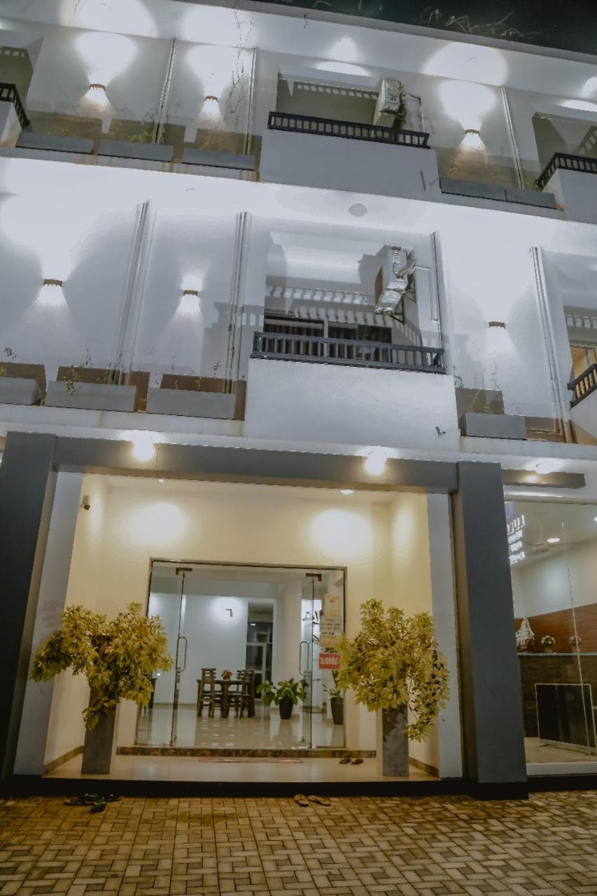 Lucky Transit Hotel - Katunayake Airport Kültér fotó