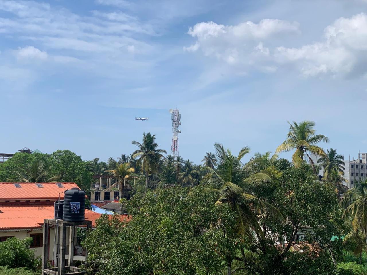 Lucky Transit Hotel - Katunayake Airport Kültér fotó